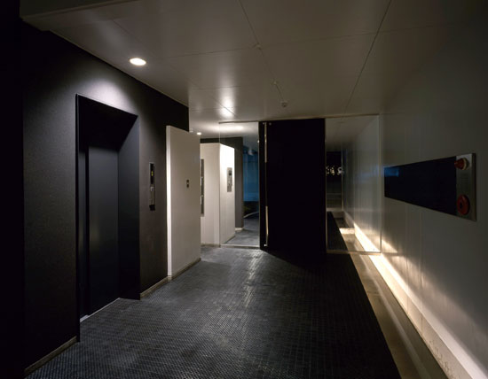 photo1