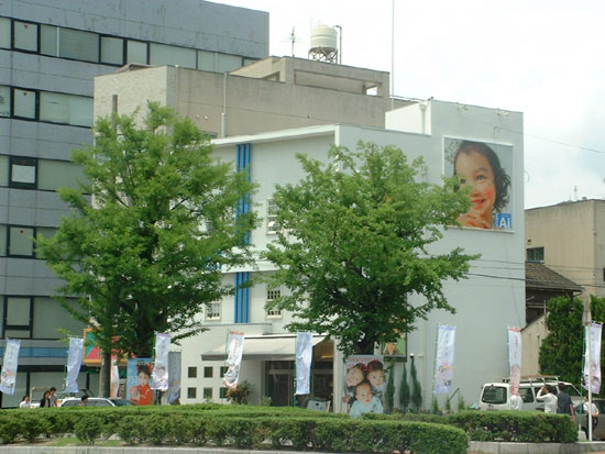 photo1